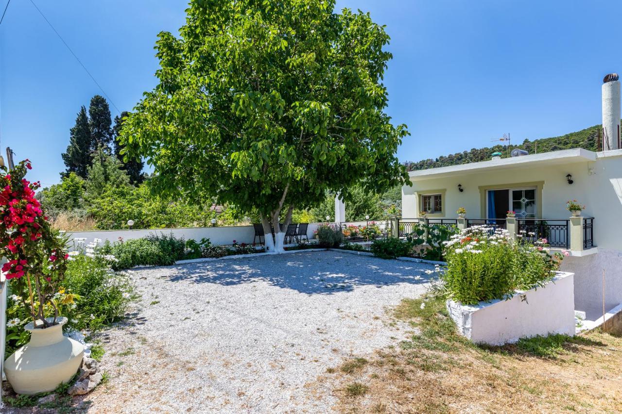 Casa Mia - 5 Min From Stafilos Beach Skópelos Eksteriør bilde